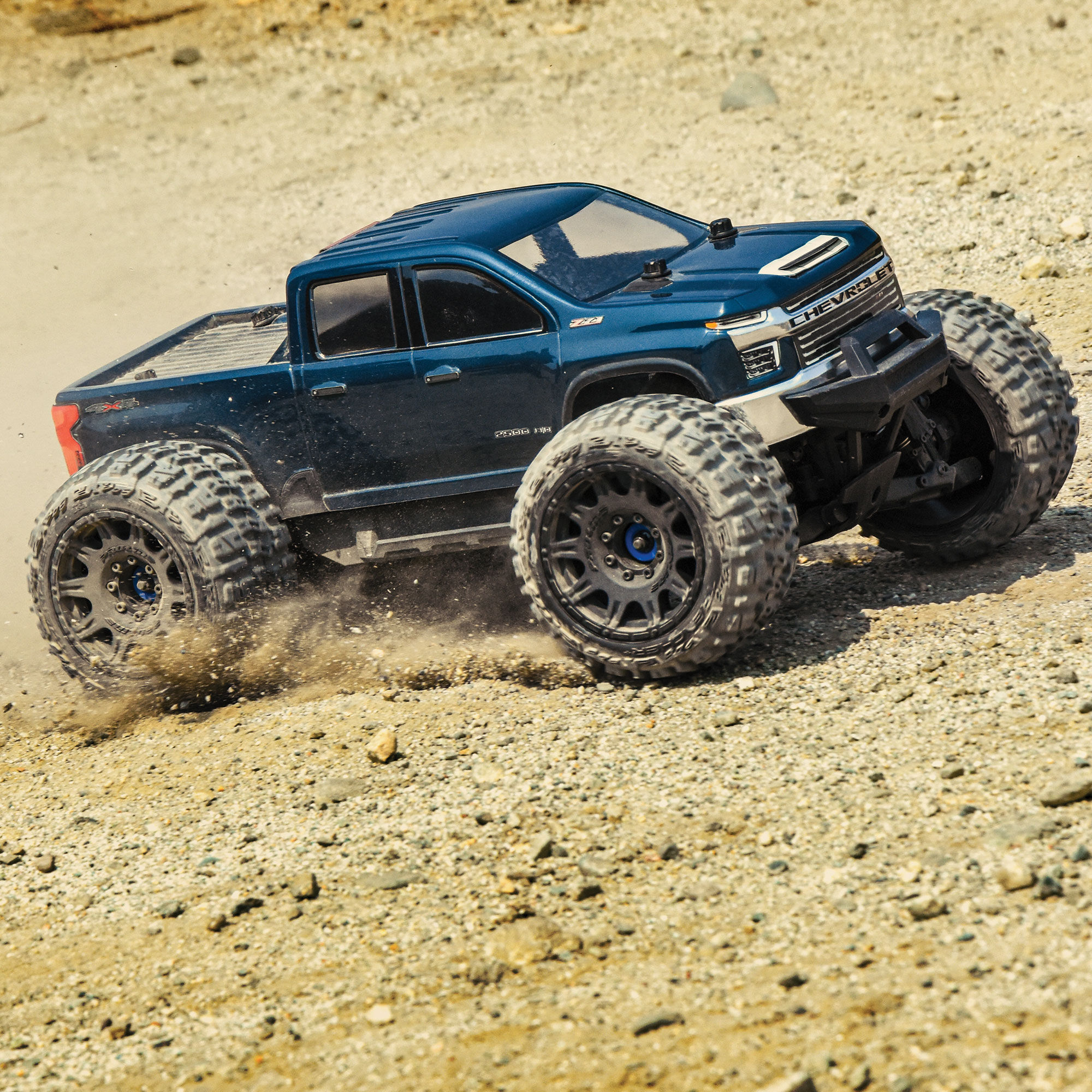 1/8 Trencher LP F/R 3.8" MT Tires Mounted 17mm Blk Raid (2)-4