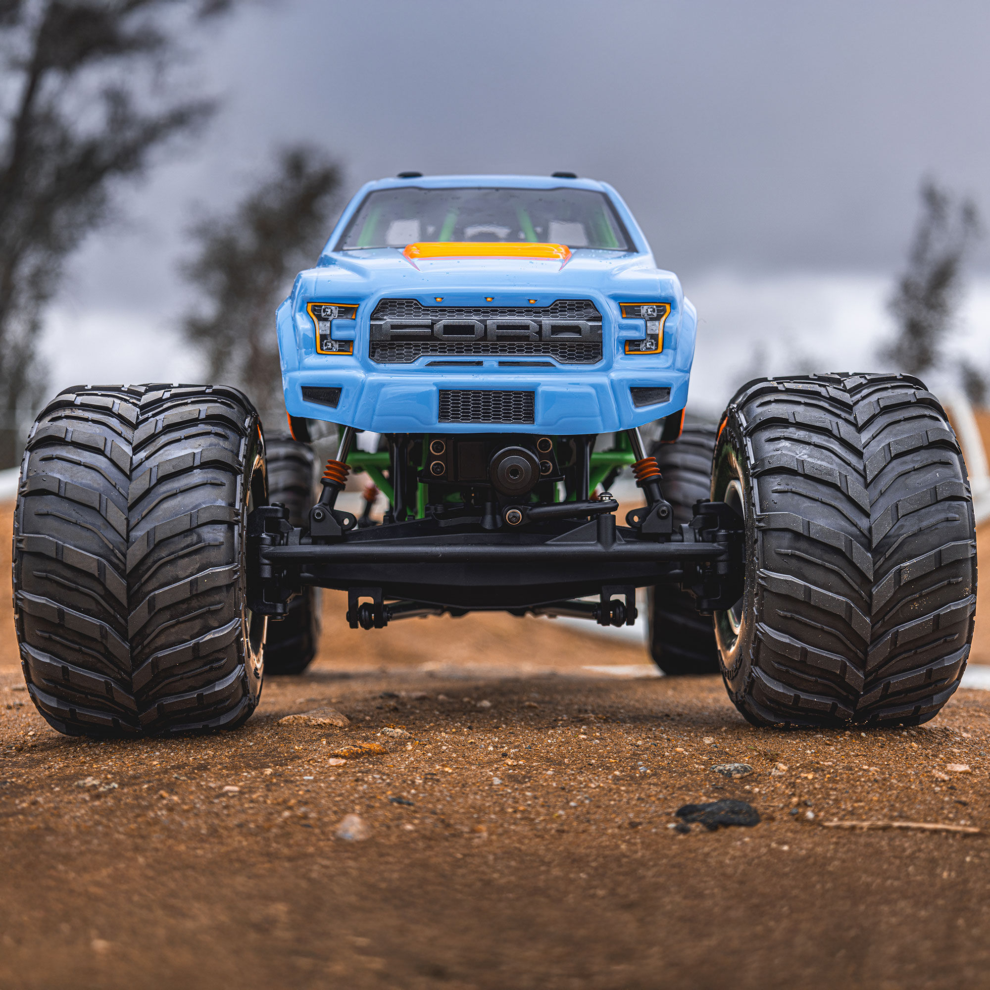 1/10 Dreadnaught F/R 2.6" MT Tires (2): LMT 2.0-6