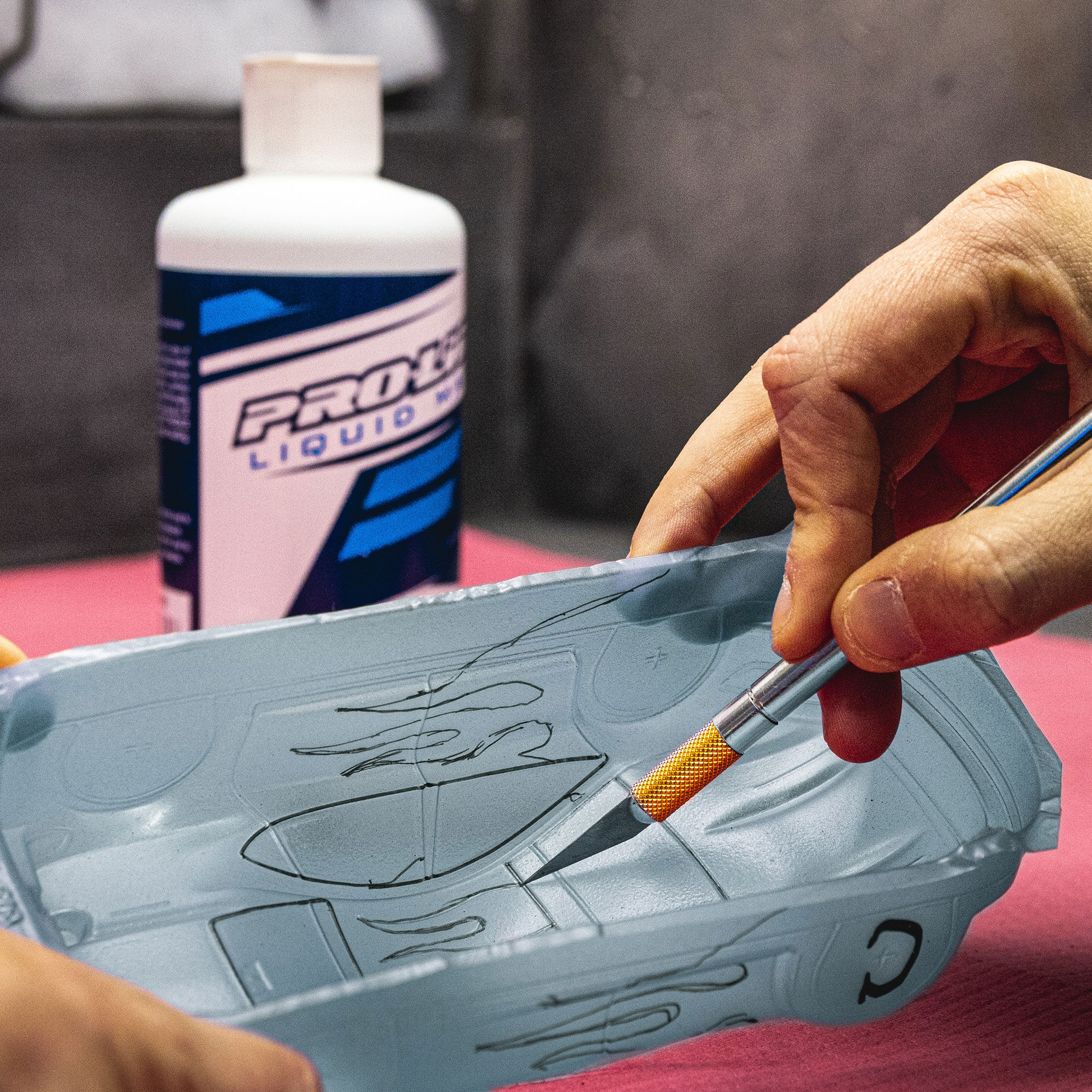 Pro-Line Liquid Mask (16oz)-5