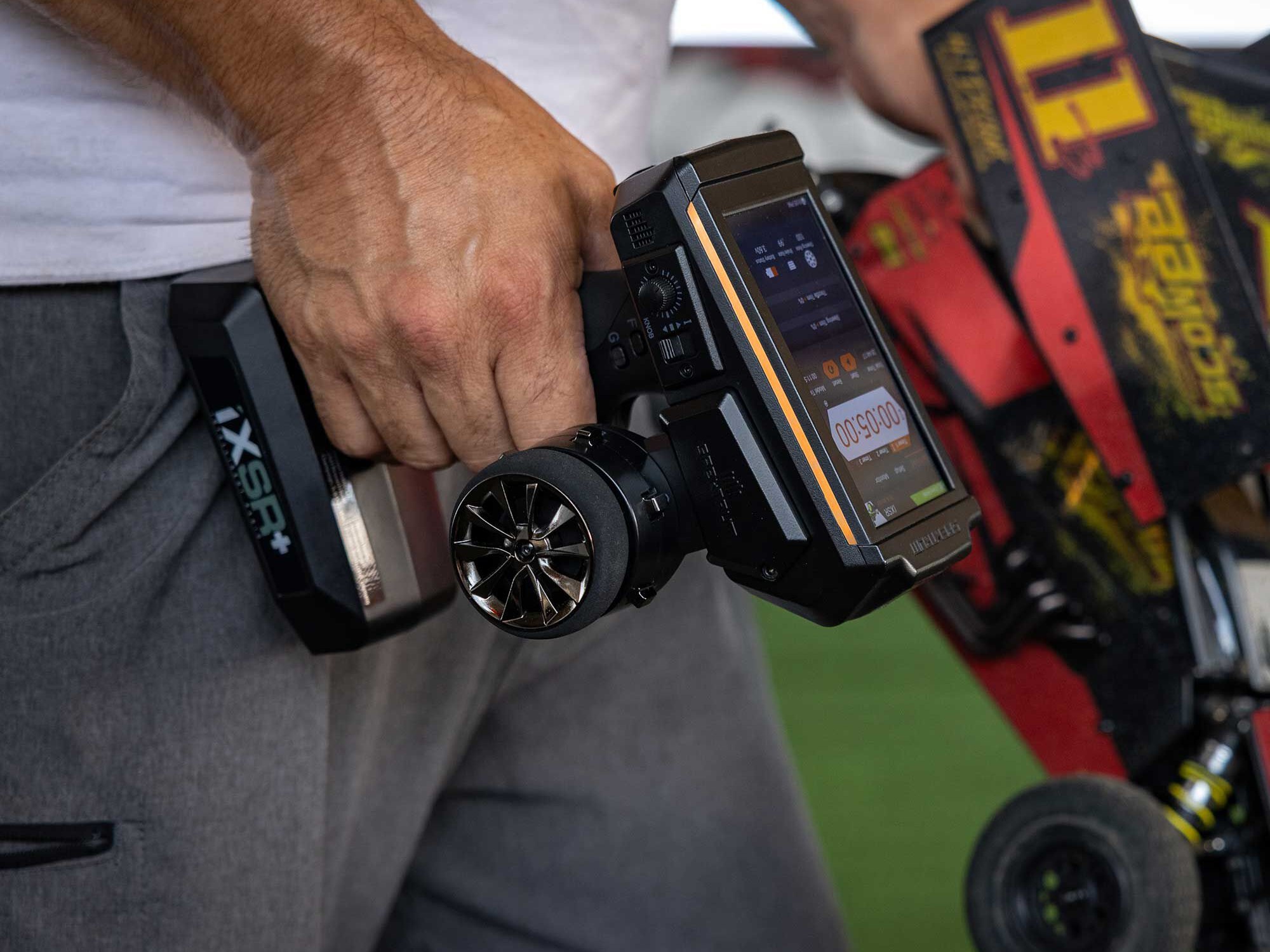 iXSR+ 12-Channel DSMR+ Transmitter with SR515 Receiver-21