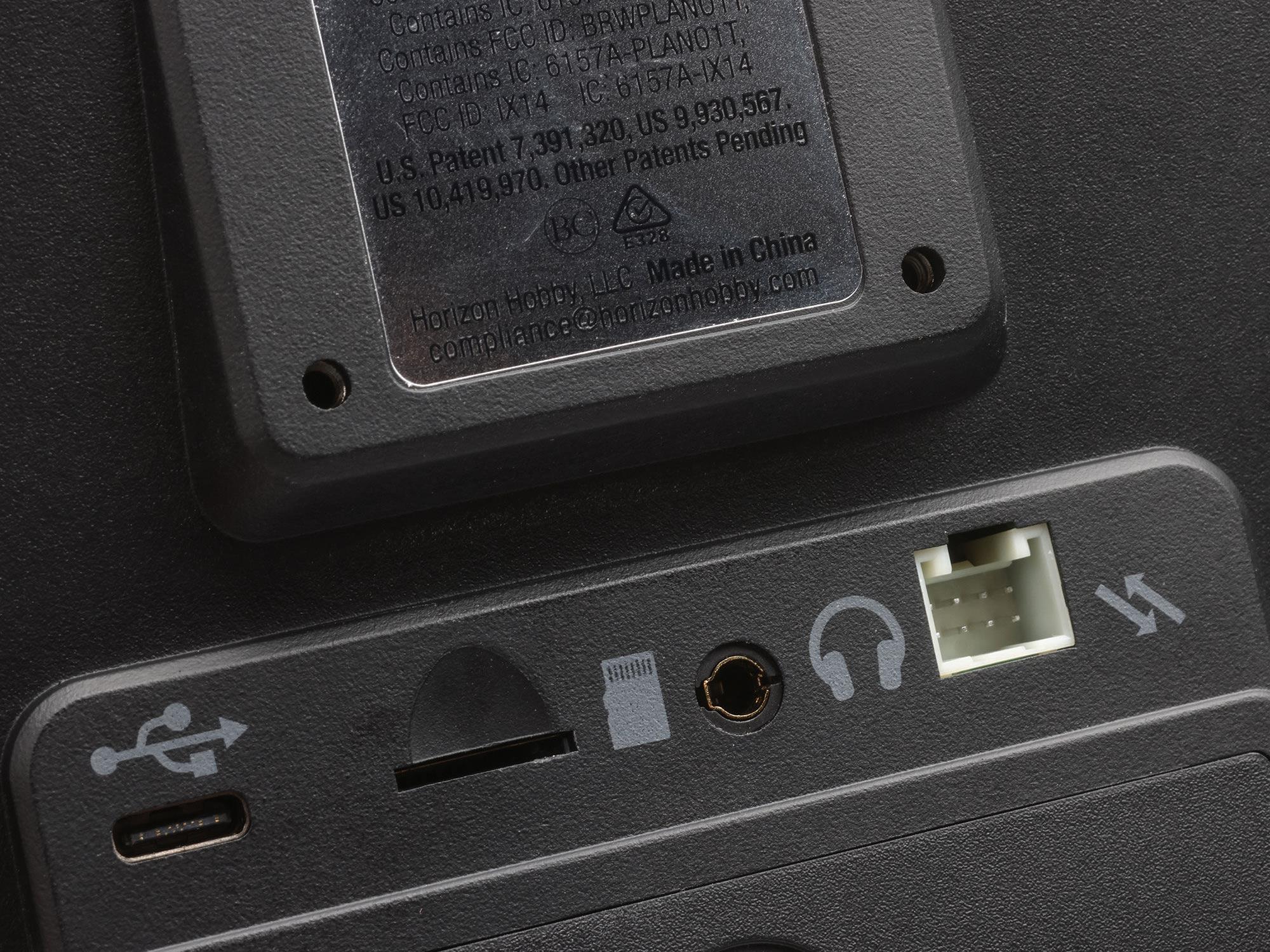 iX14+ 20-Channel DSMX Transmitter Only-15