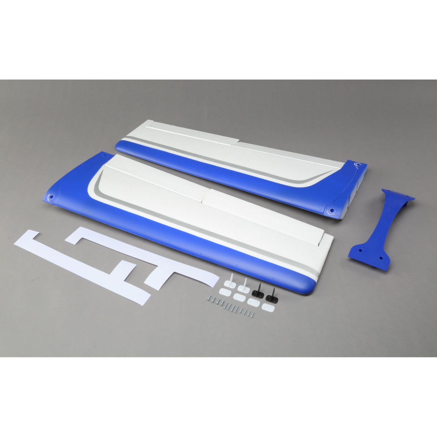 painted-valiant-13-wing