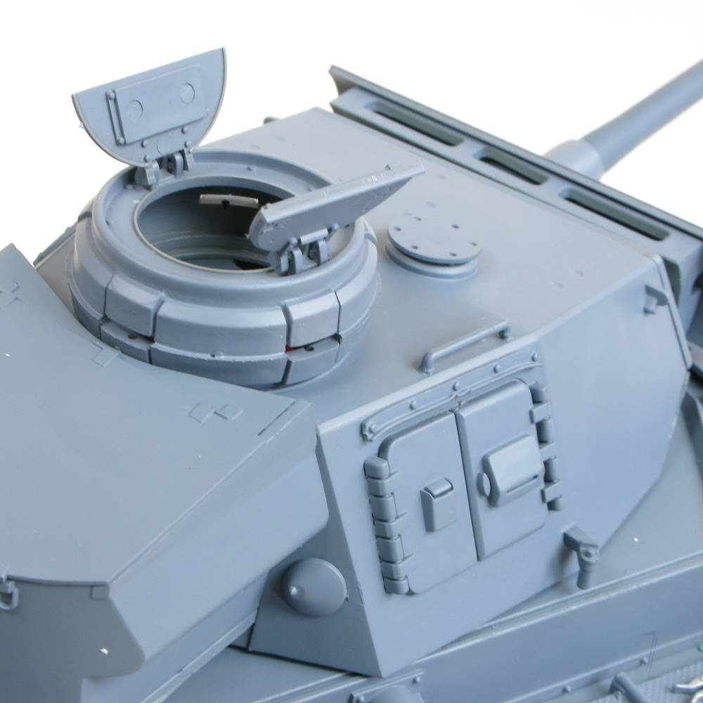 Henglong 1:16 German Panzer III (2.4GHz + Shooter + Smoke + Sound)-5